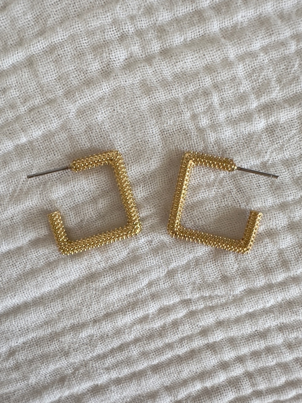 Textured Square Hoops - Picture 8 of 8